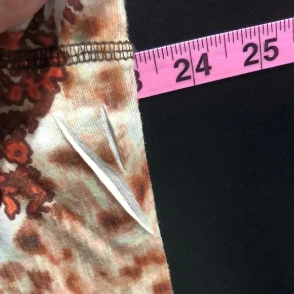 Energe Boho & Animal print, bell mid sleeve,v-neck,gold button detail - Picture 7 of 9